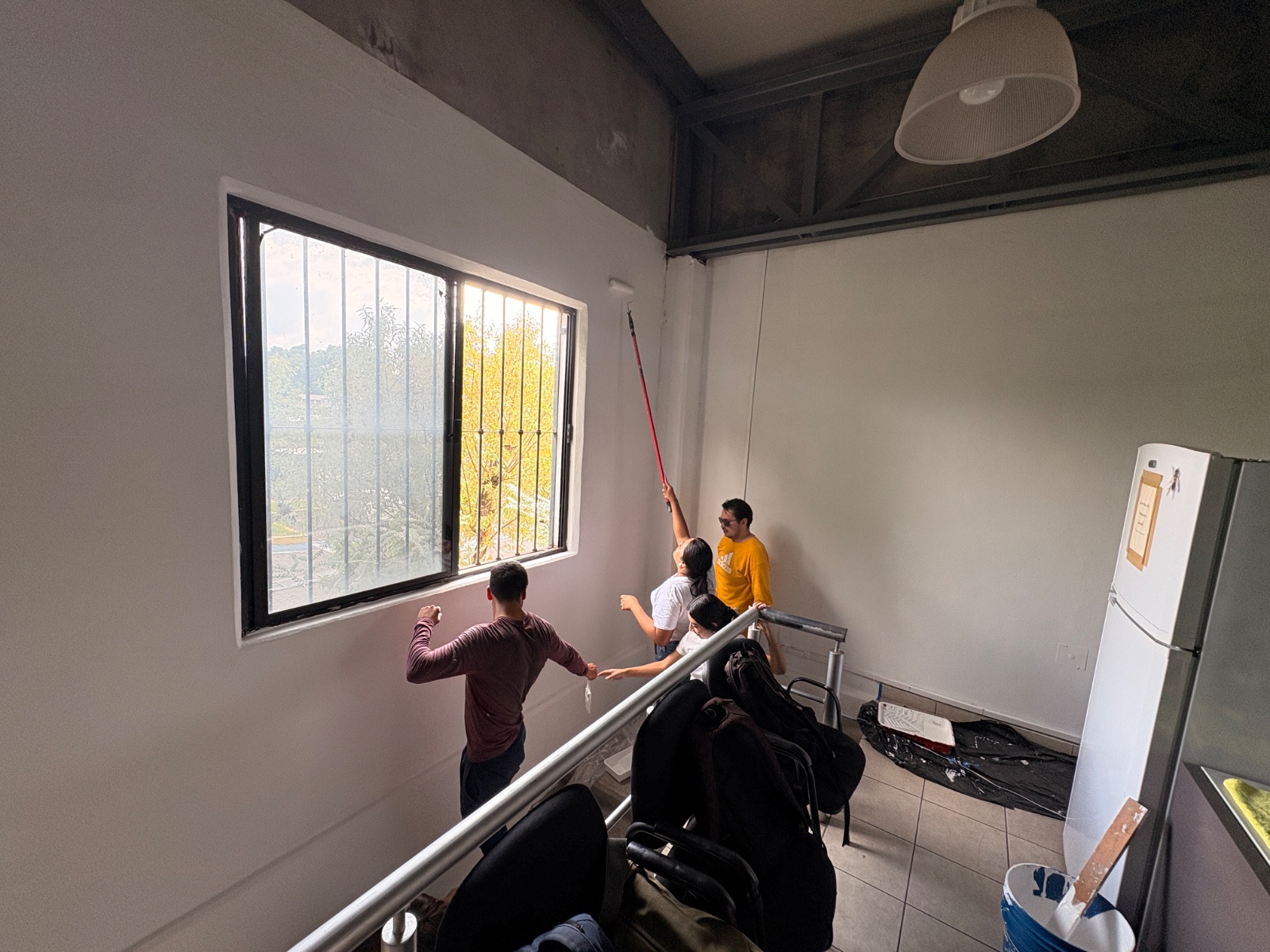Jornada de mantenimiento en el edificio de Posgrado, fotografía 10 de 13